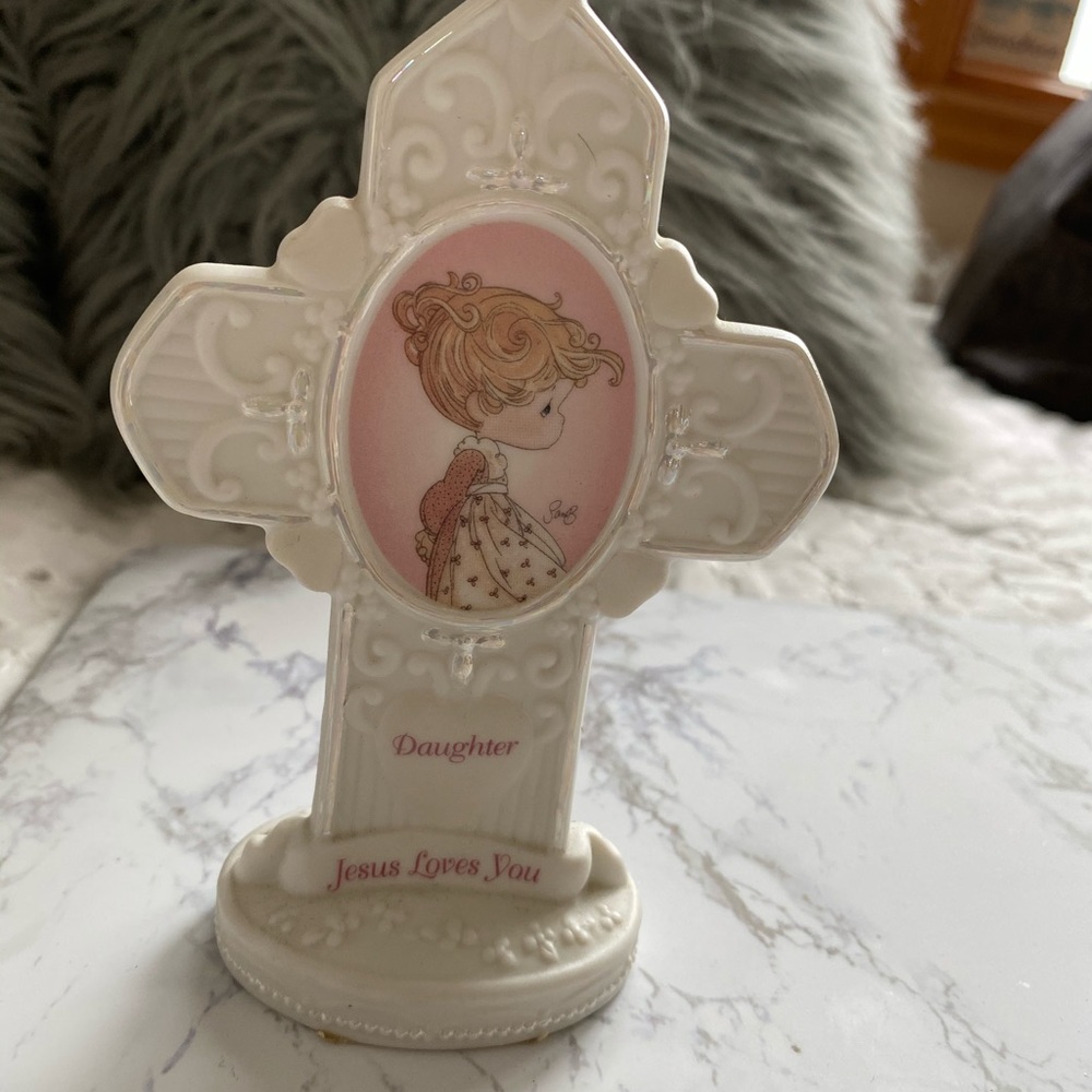 Baby precious moment cross